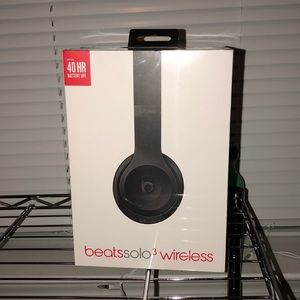 Beats solo 3 wireless headphones